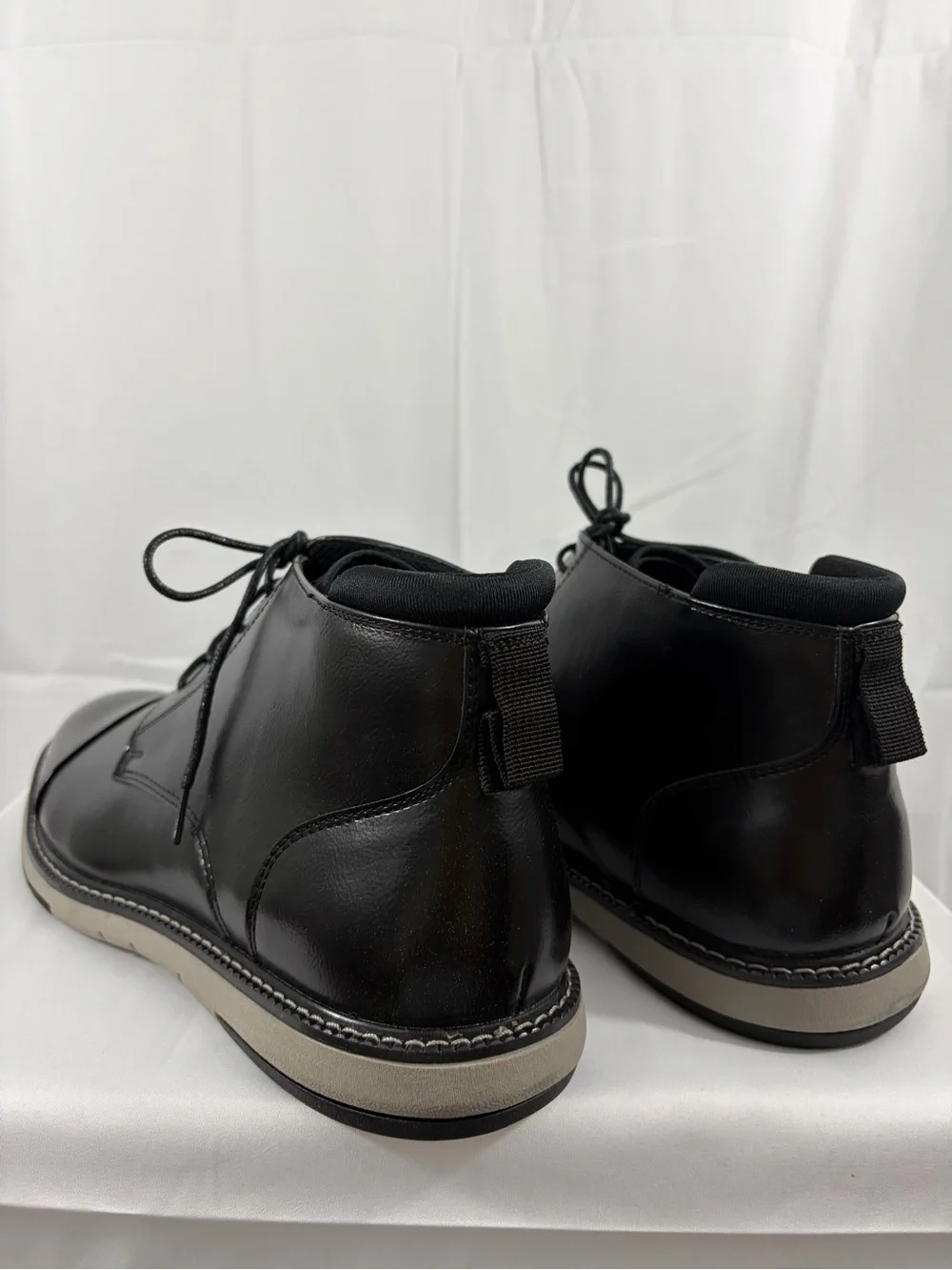 NWT Vance Co Men's Size 10.5 Black Leather Lace-Up Chukka Boots